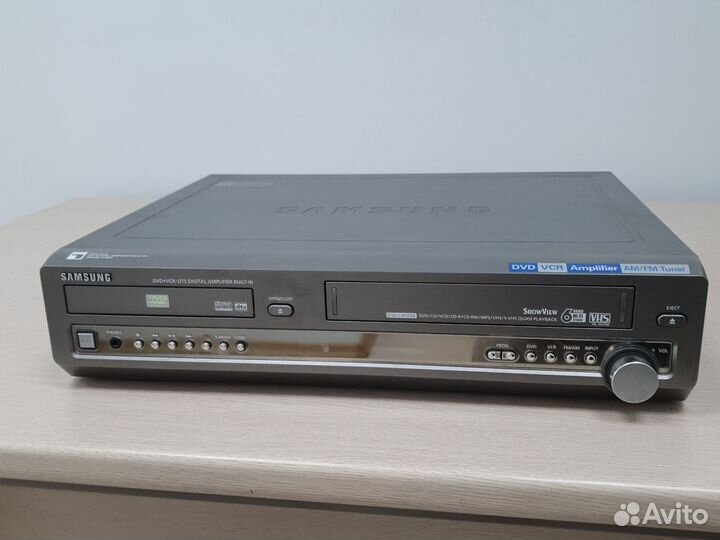 Видеомагнитофон