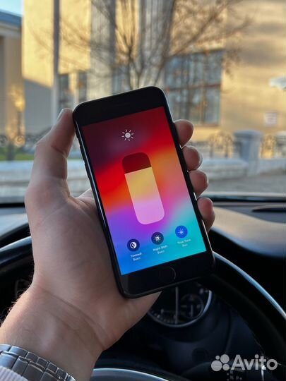 iPhone SE (2020), 128 ГБ