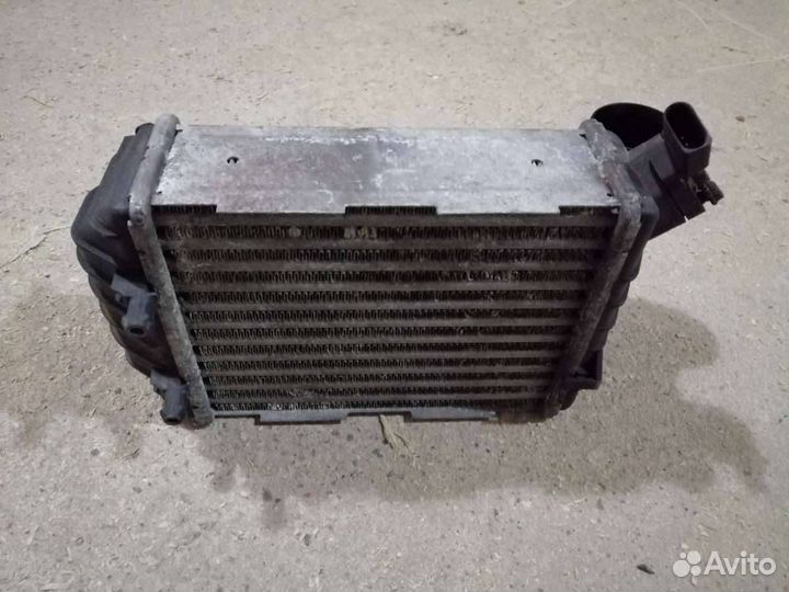 Интеркулер Audi A4 B5 рест. 2000 059145805