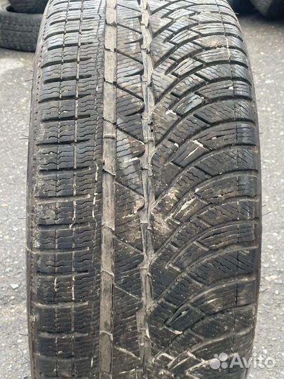 Michelin Alpin A4 225/40 R19