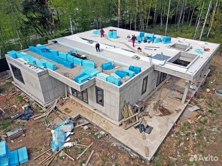 Плоская мембранная кровля частного дома