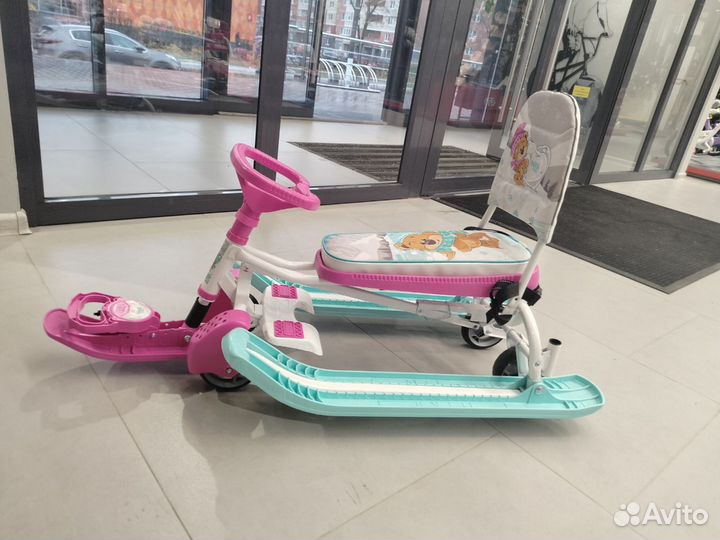 Снегокат с ручкой и колесами Ника Тимка мишка