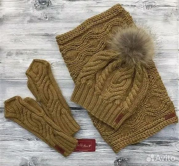 Шапка снуд варежки вязаный комплект ручной работы