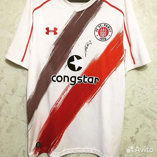 Футбольная форма Санкт Паули с подписями