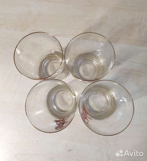 Набор стаканов