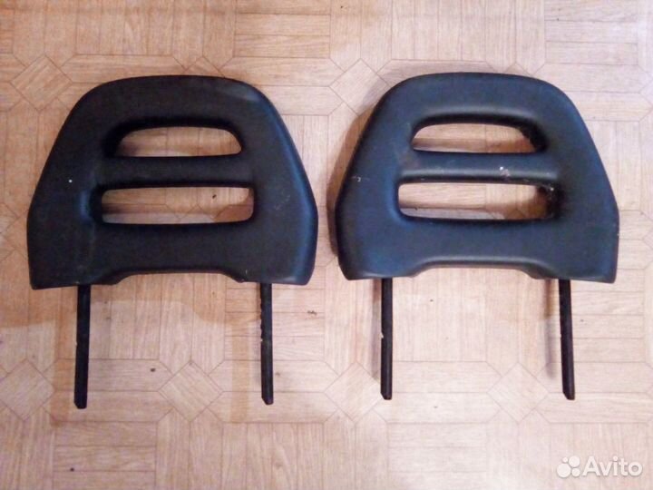 Подголовник