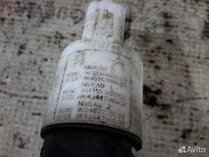 Насос омывателя Peugeot 408