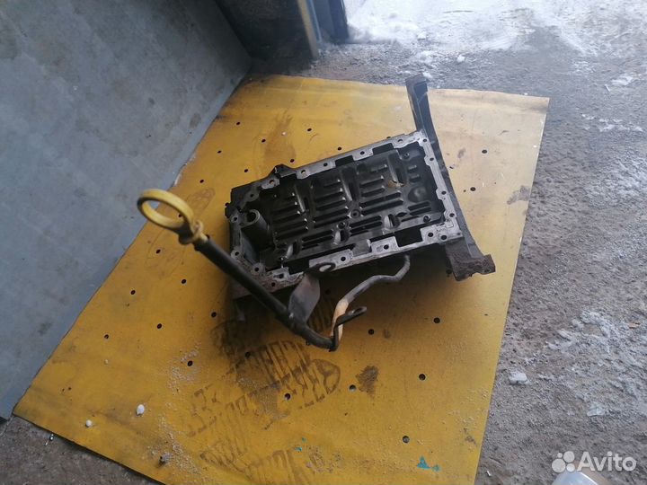 Поддон картер двигателя на Land Rover Discovery 3
