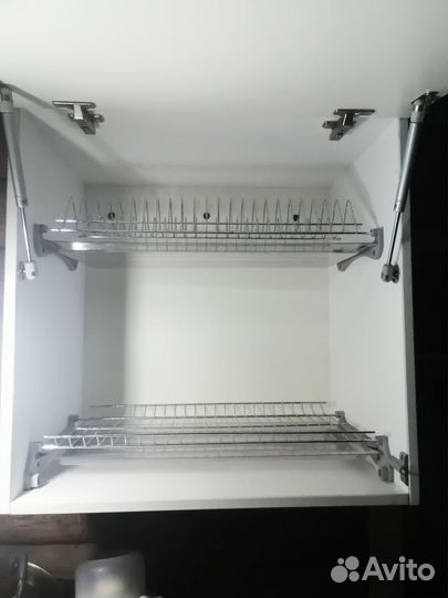 Шкаф навесной с сушкой для посуды