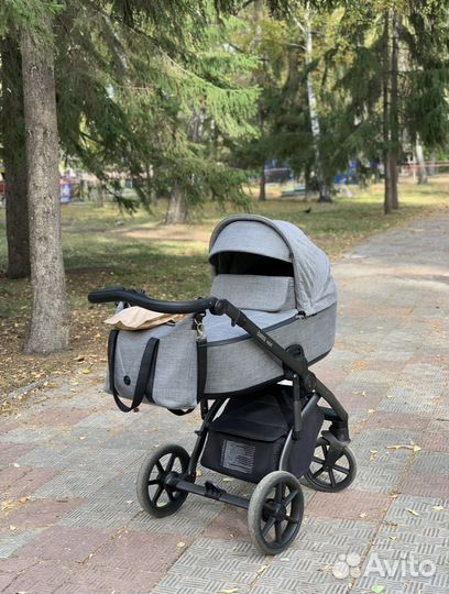 Коляска 3 в 1 Roan bass next 2022