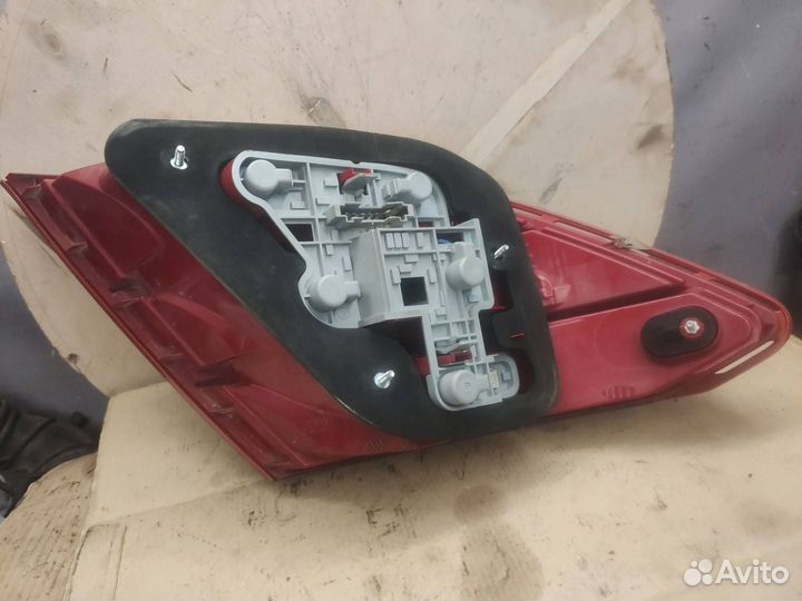 Фонарь задний правый Mercedes-Benz C-Класс