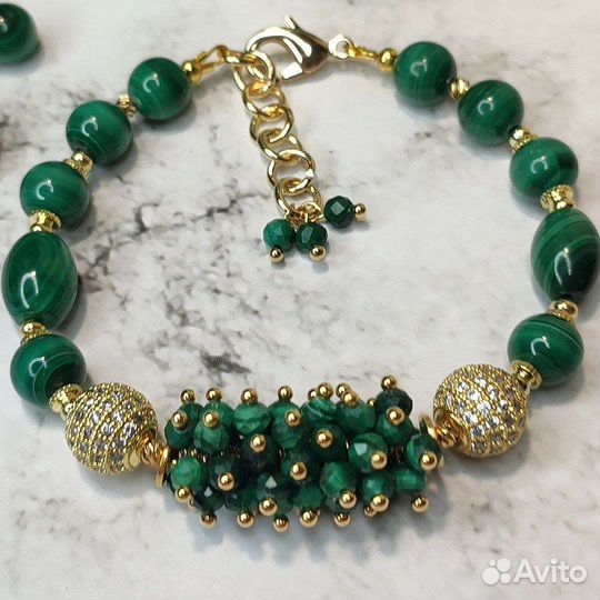 Комплект украшений из малахита