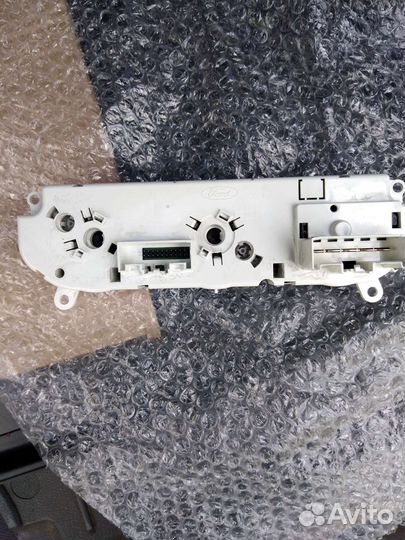 Блок управления печкой форд фокус 3