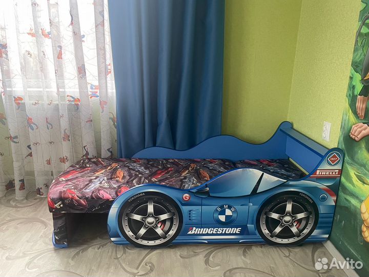 Продам кровать машину