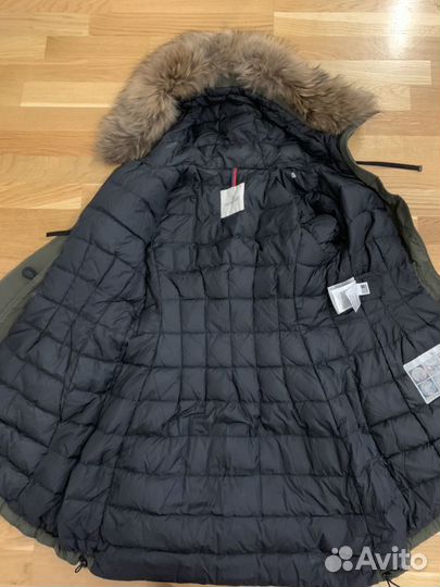 Пуховик Moncler