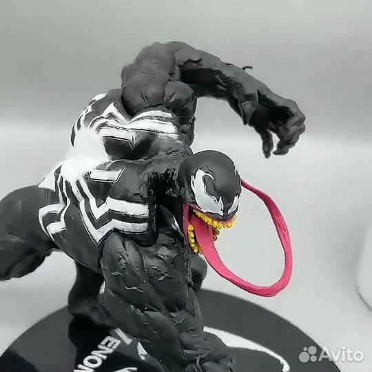 Фигурка venom