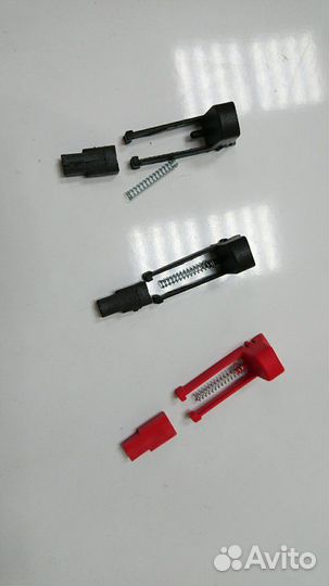 Фиксатор, стопор переднего поворотного колеса коля