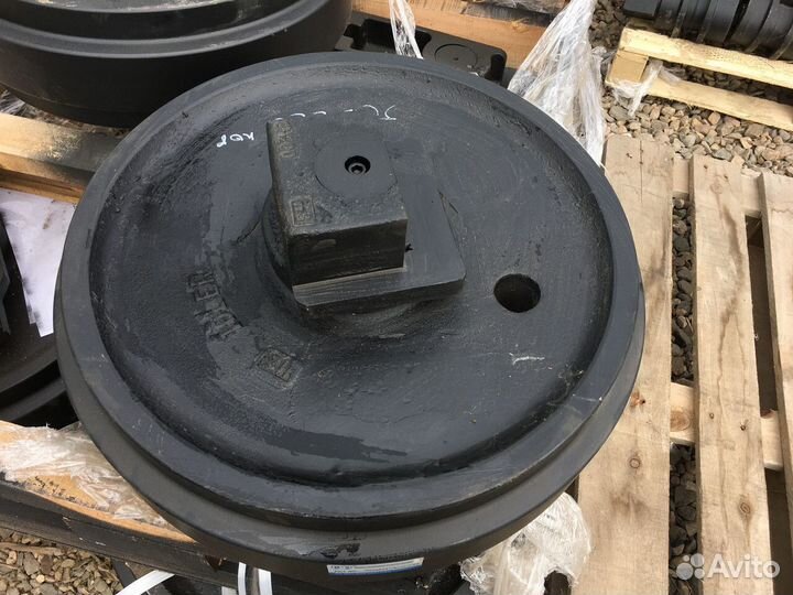 Колесо направляющее JCB JS160/180/200 (Ленивец)