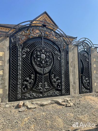 Ворота кованые
