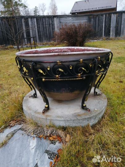 Вазон для цветов