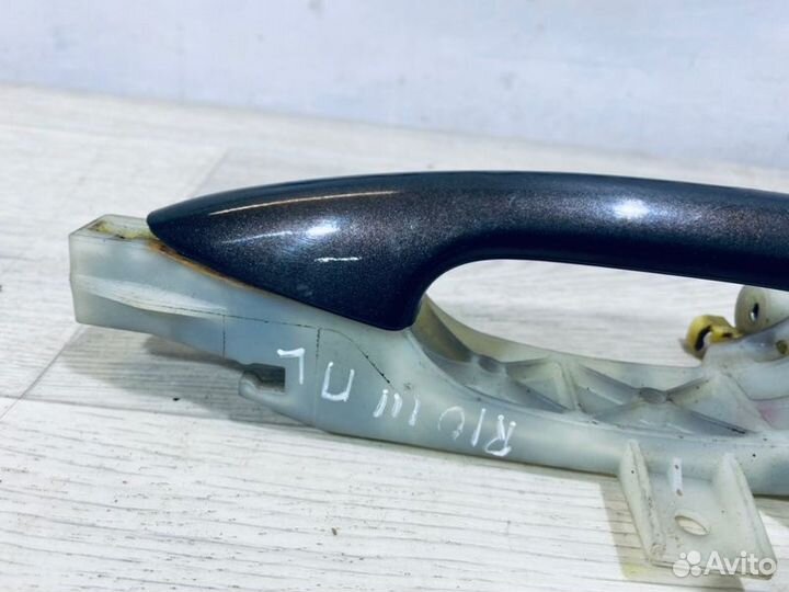 Ручка двери передняя левая Kia Rio седан 1.4 G4FA