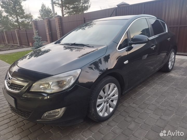 Opel Astra 1.6 AT, 2011, 158 000 км