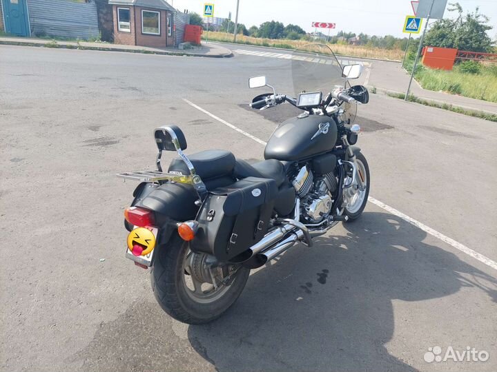 Honda magna 750