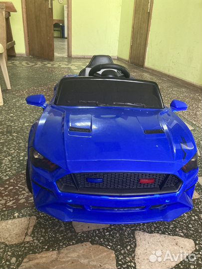 Детский электромобиль