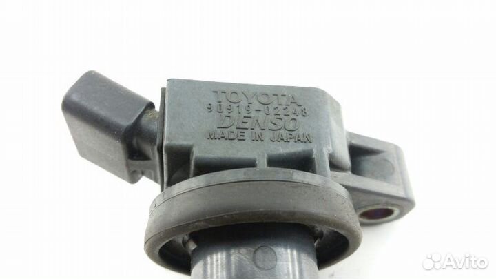 Катушка зажигания Toyota Voxy AZR60 1azfse 2003