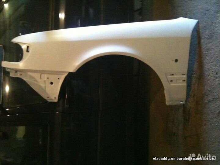 Крылья пластиковые штатные Audi 200 C3