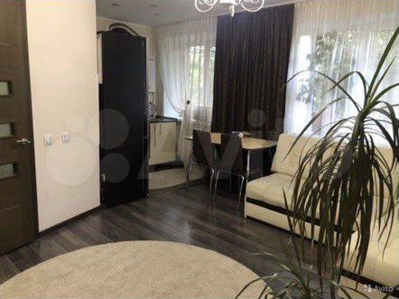 2-к. квартира, 52 м², 2/5 эт.