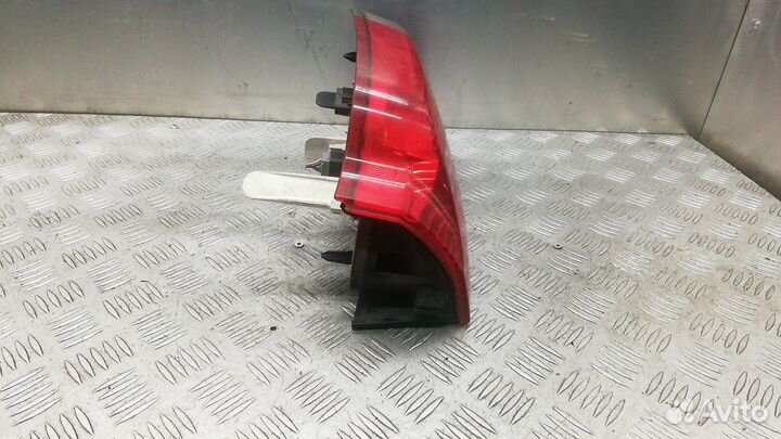 Фонарь Volvo XC70 (2002-2007)