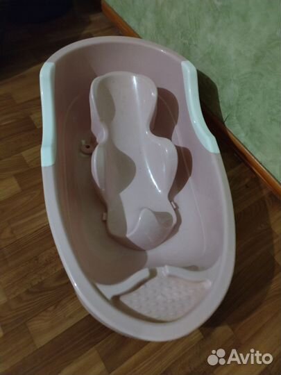 Ванночка для купания с горкой