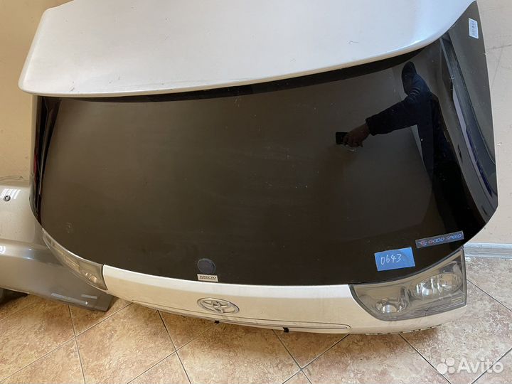 Крышка багажника Lexus rx300