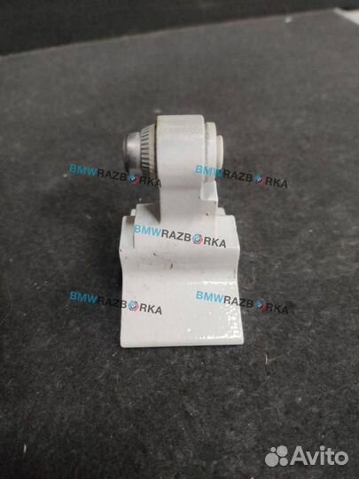 Петля двери передней правой BMW 5 F10/F11/GT F07