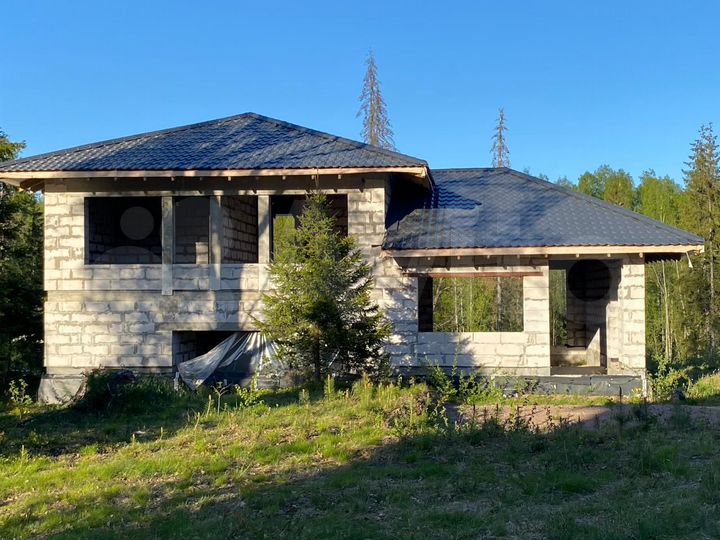 Дом 230 м² на участке 20 сот.