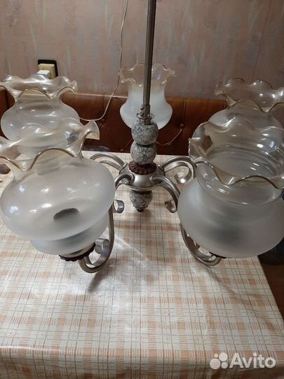 Люстра подвесная потолочная