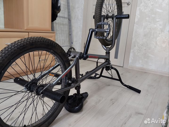 Трюковой велосипед bmx