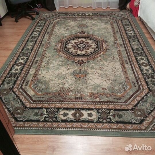 Ковер шерстяной ручной работы