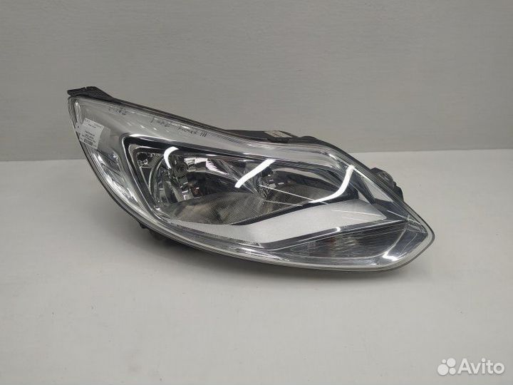 Б/У Б/У Фара правая Европа. Потертости, сколы