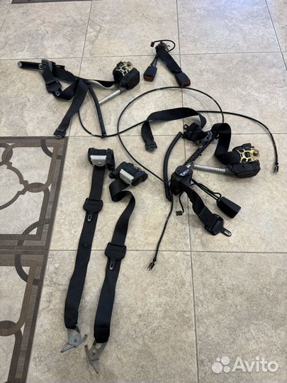 Комплект ремней безопасности W140