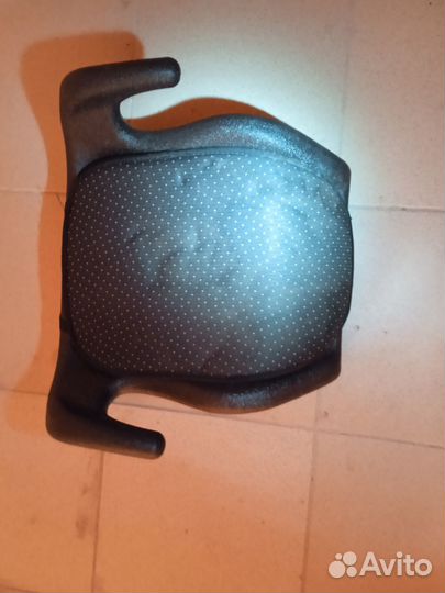 Детское кресло бустер