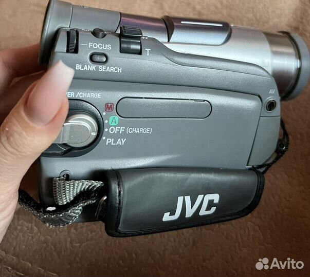 Видеокамера jvc полный комплект