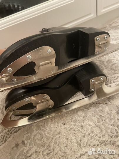 Фигурные коньки graf 32