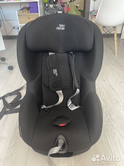 Автокресло britax romer trifix2 i size