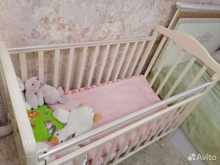 Детская кроватка