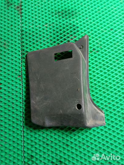 Накладка стойки правая Daewoo Nexia N100