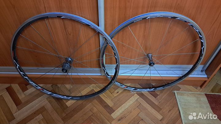 Карбоновые колеса шоссе Shimano RS80 (Ultegra)