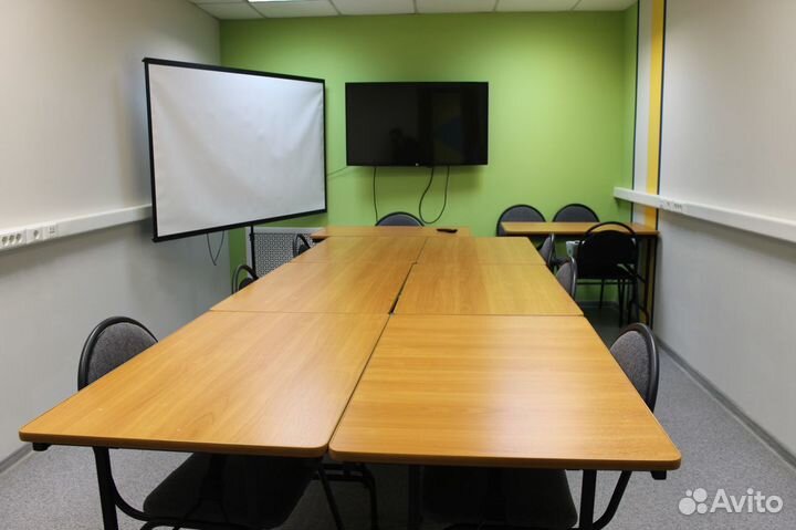 Переговорная комната в центре города