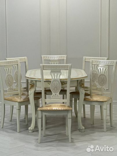 Столы и стулья. в наличии